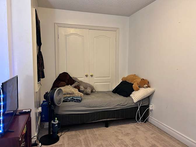 Najma's room