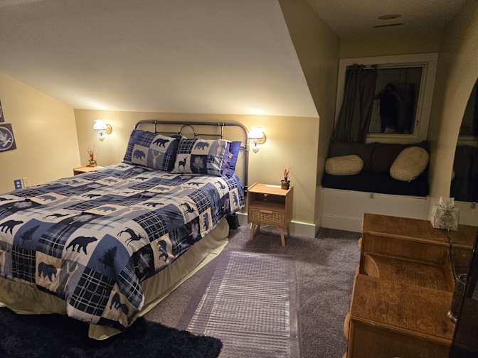 Stephanie's room