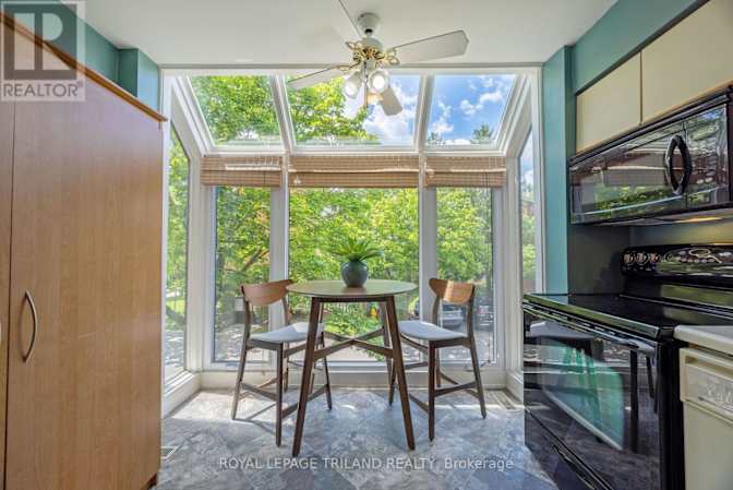 Zafer Alabbas's room