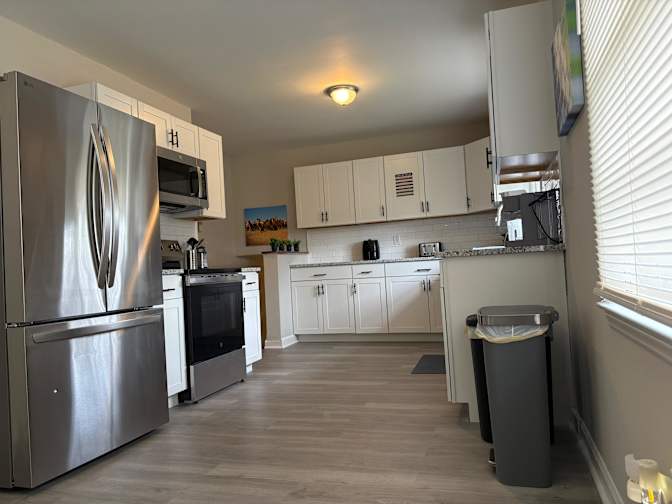 Dynamic Edge Property Solutions's room