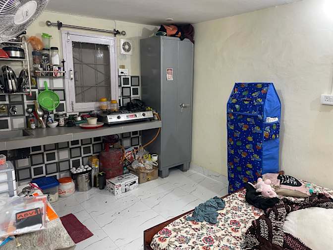 Anil Gupta's room