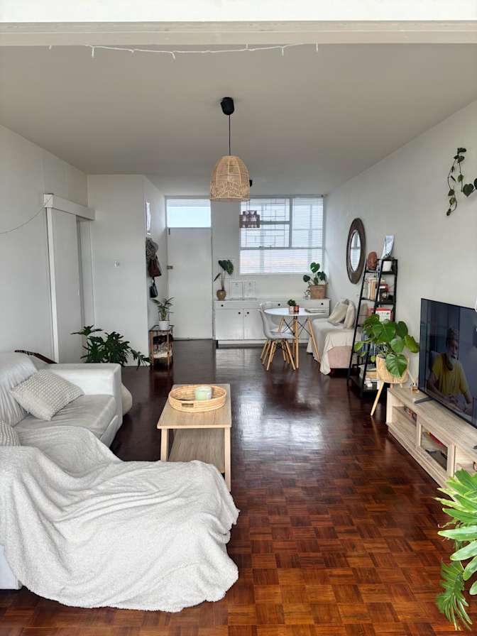 Valencia Hendricks's room