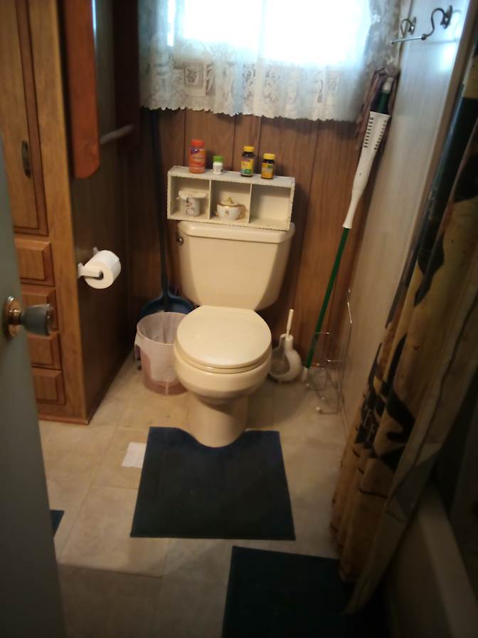Salvador's room
