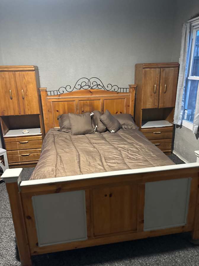 Gary's room