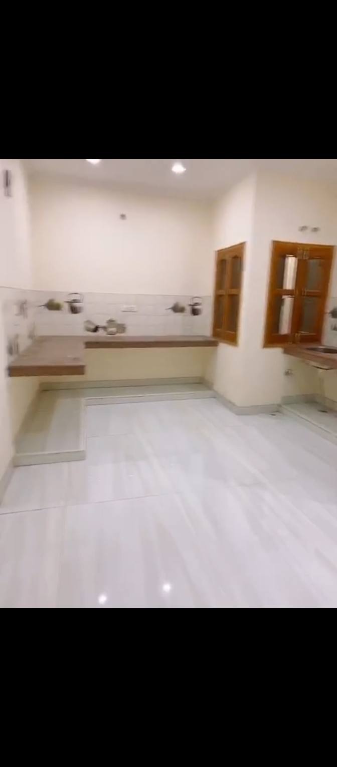 Mansalwa Shaikh's room