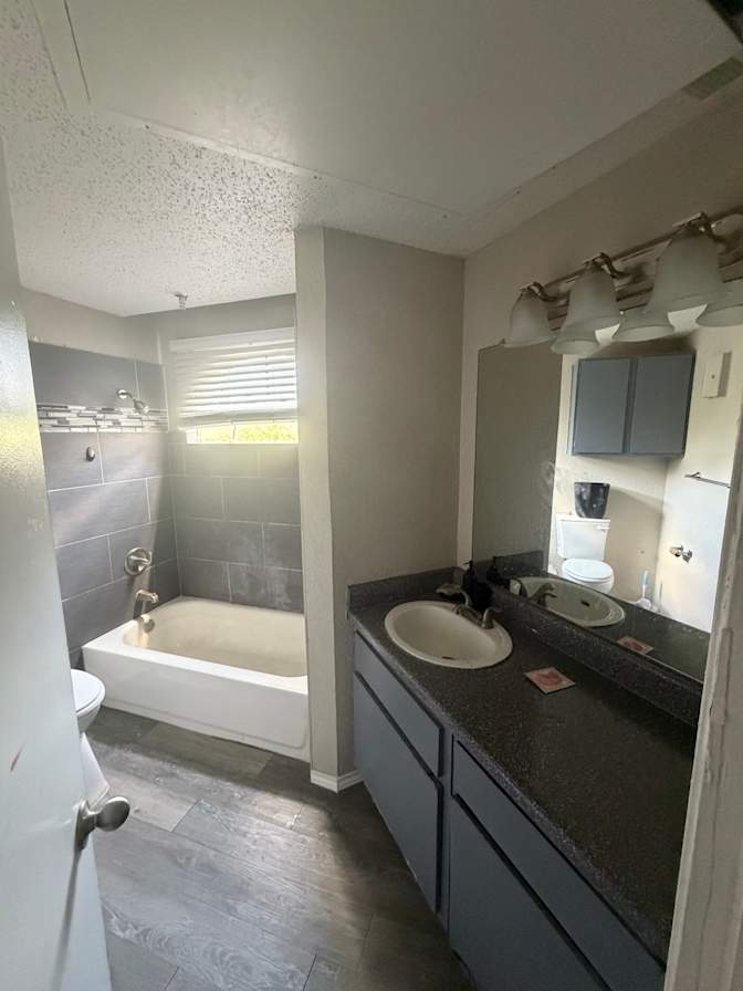 Decharion's room