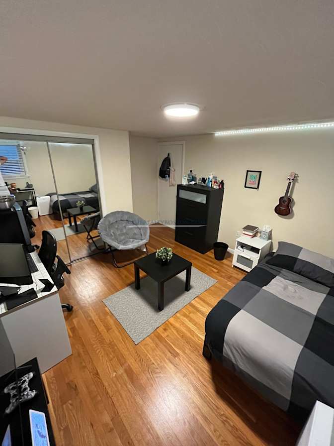 Greg's room