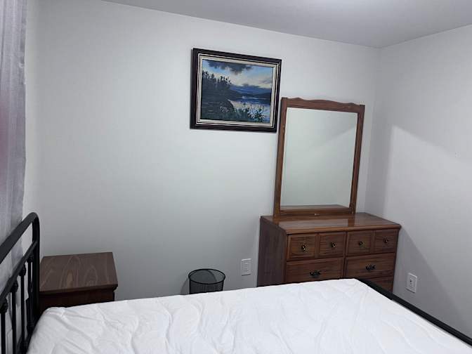 Dee's room