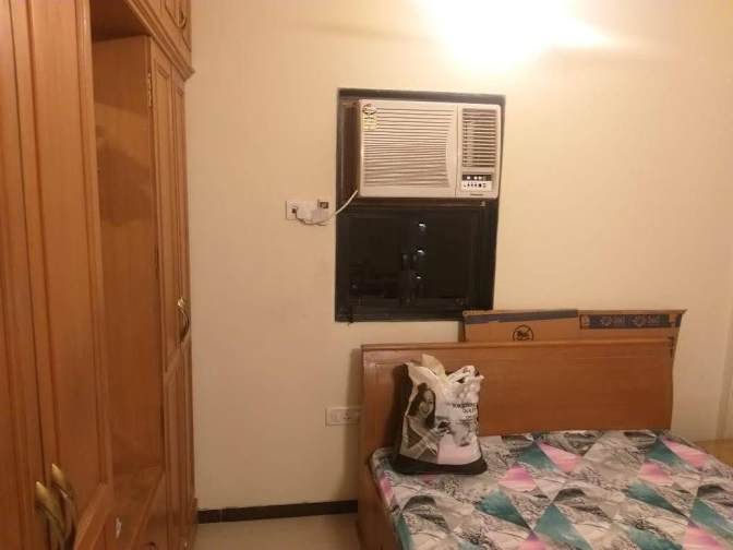 Naviya's room