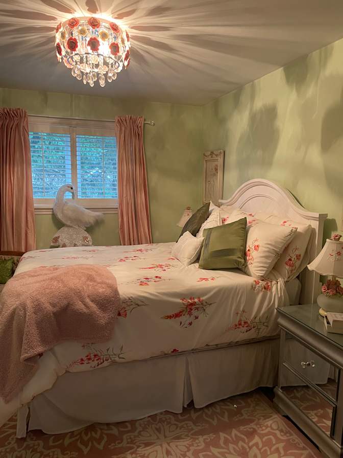 Jennifer's room