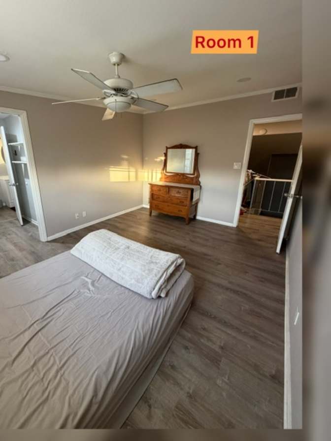 Kinsey's room