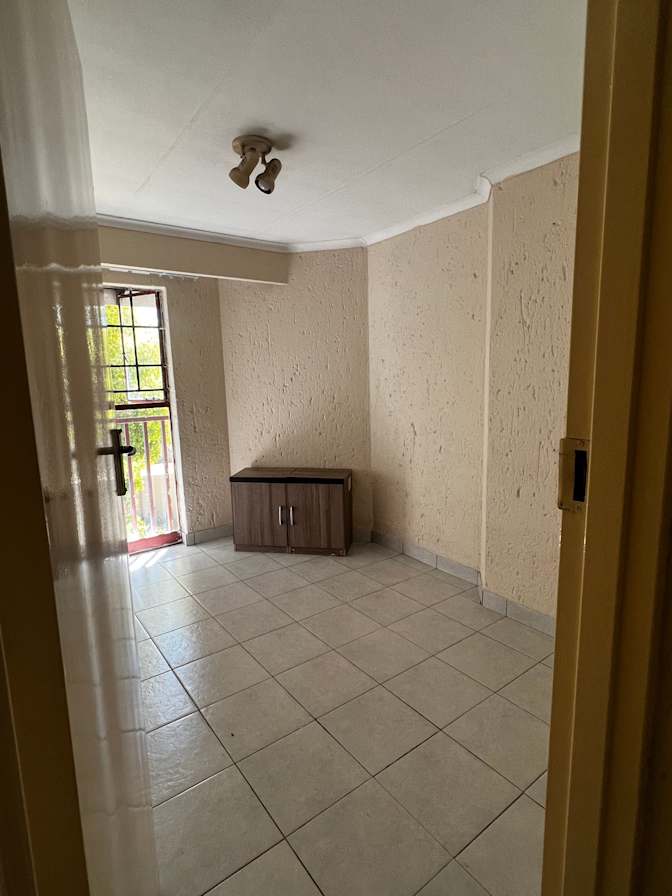 Eko Legacy's room