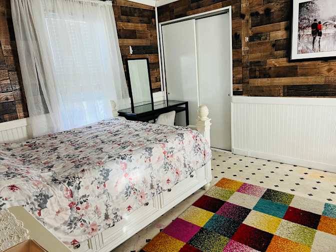 Shaheda's room