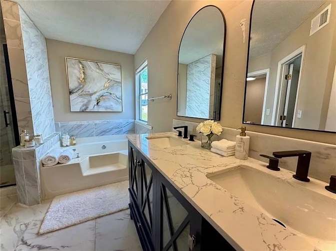 Alcove Rooms's room