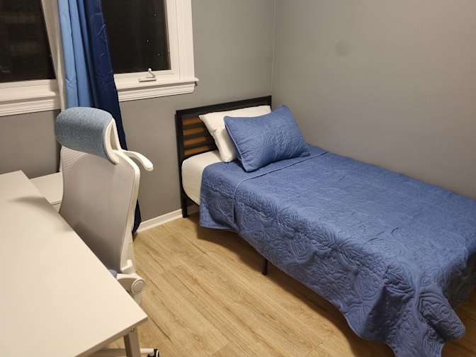 Santos's room