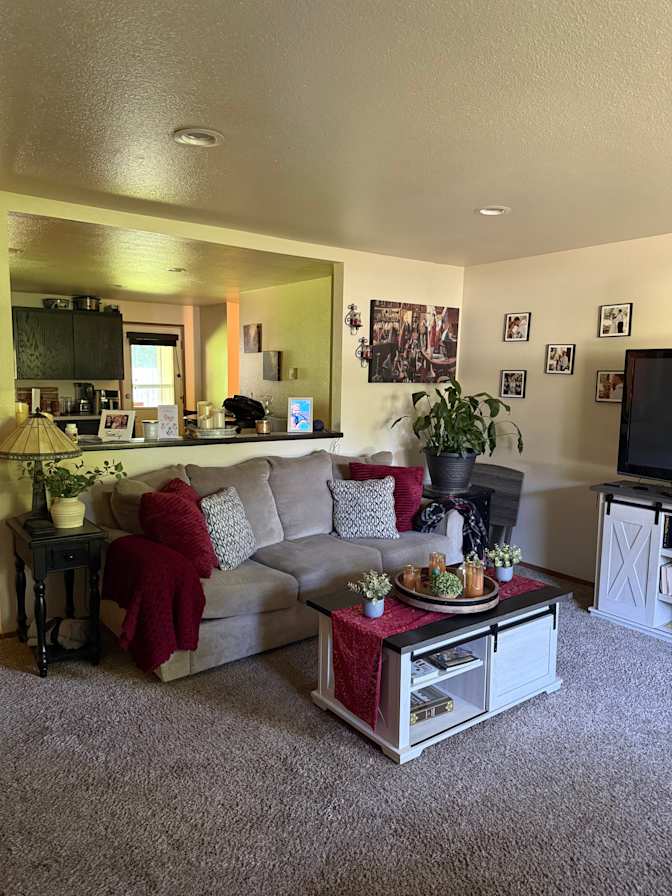 Andrea's room