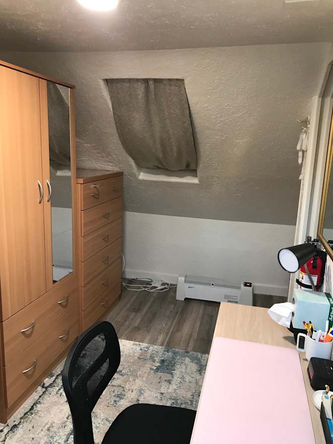 Eddie's room