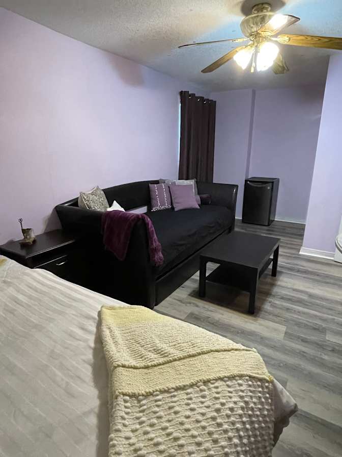 Lynda's room