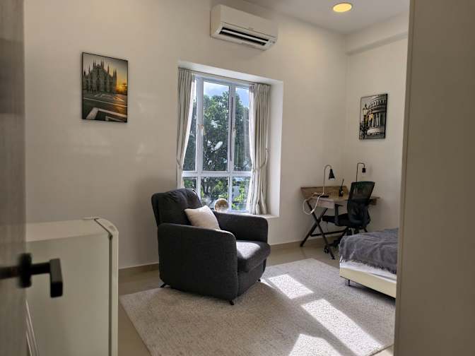 Nigel's room
