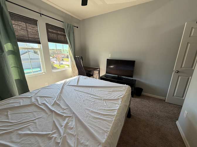 Diluz's room