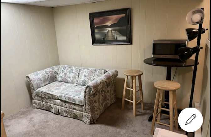 Veena Meer's room
