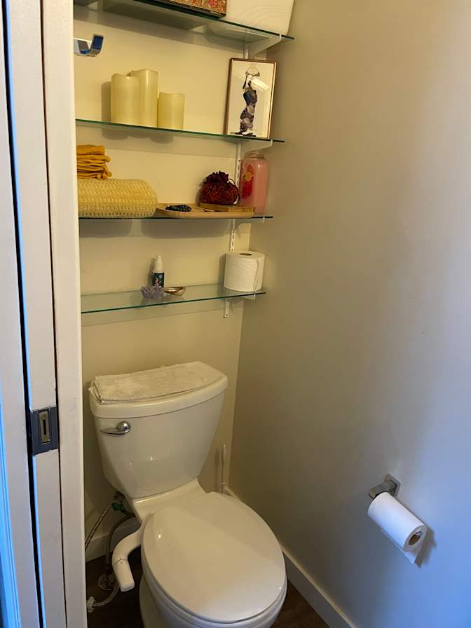Donyne's room