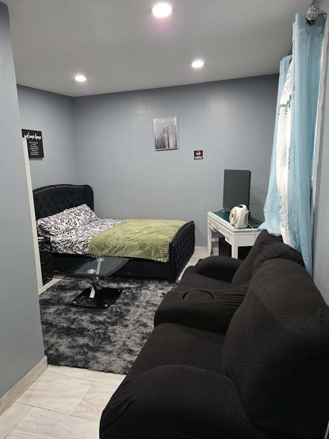 Sandra  N's room