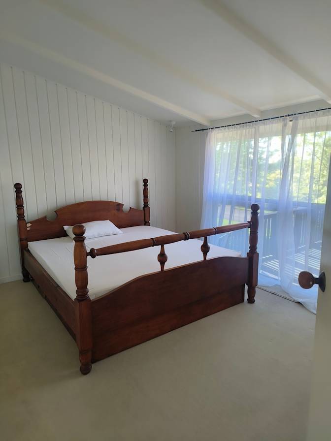 Thomas's room