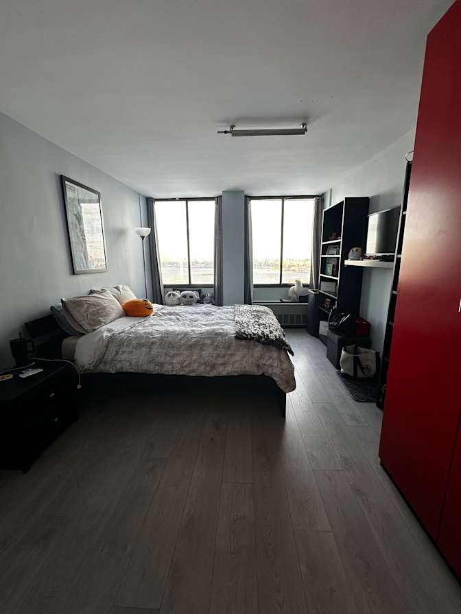 Samantha's room