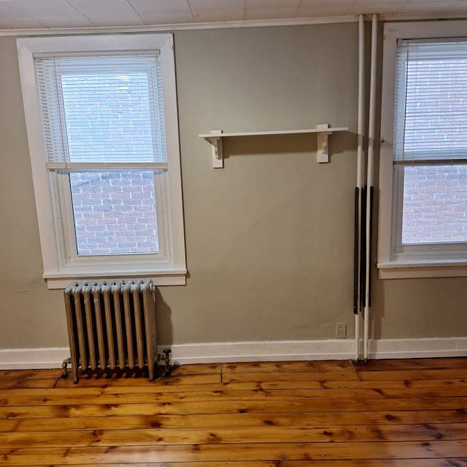 Linzie's room