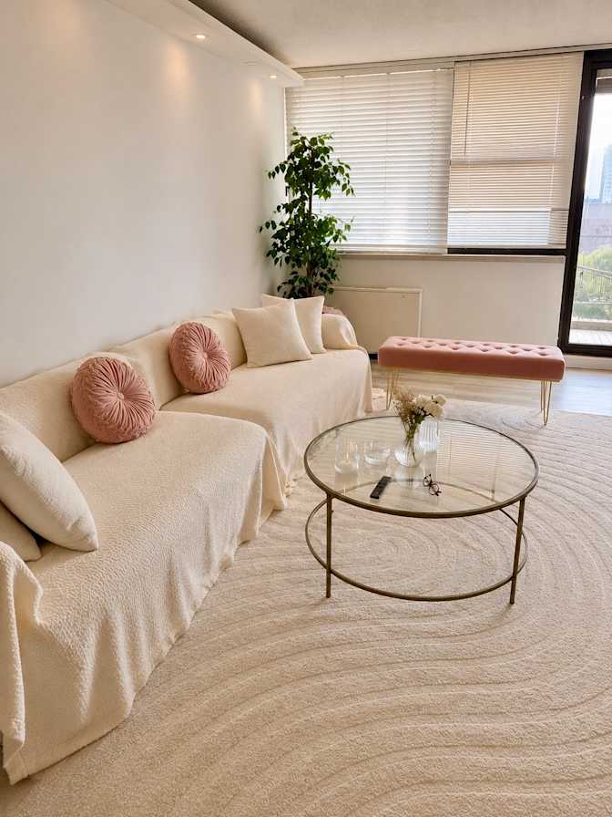 Nejma's room