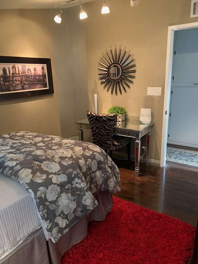 Ron's room