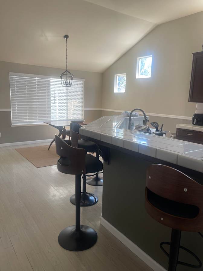 Quiet Furnished Room in NW Fresno's room