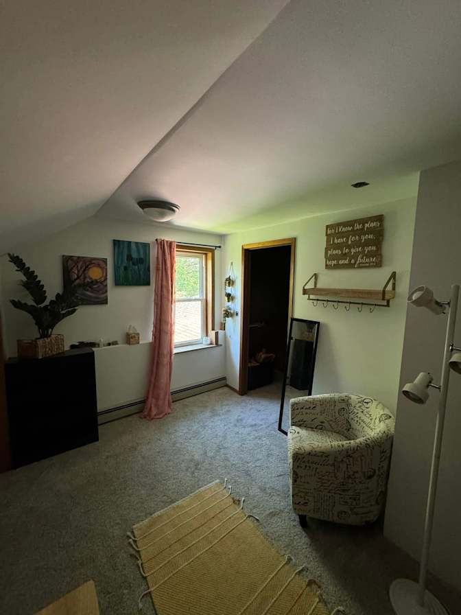 Ruthanne Cooley's room