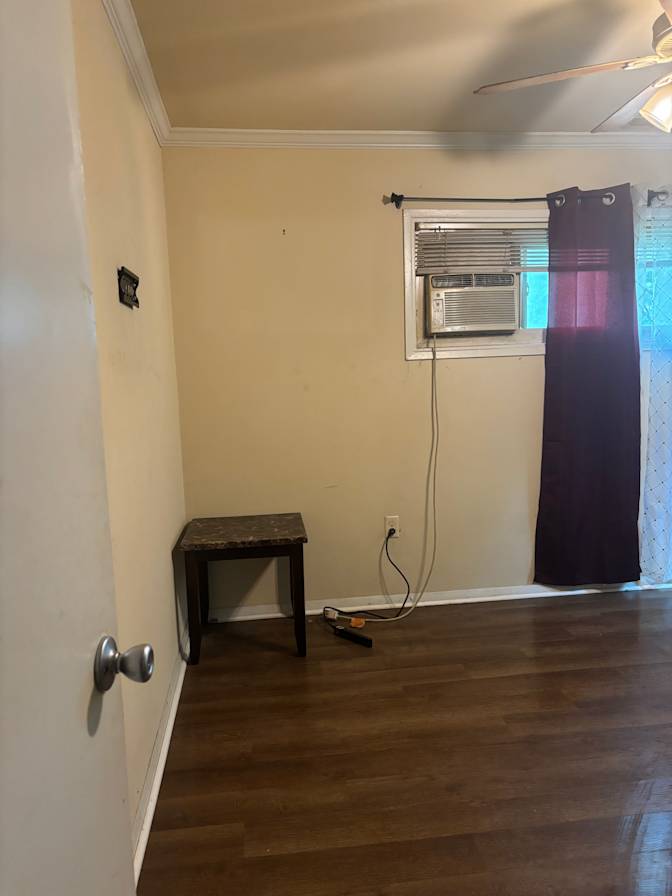 Kayla's room