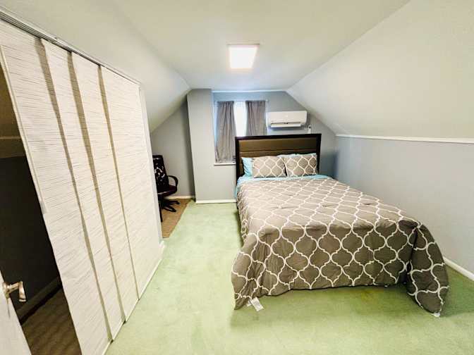 PadSplit's room