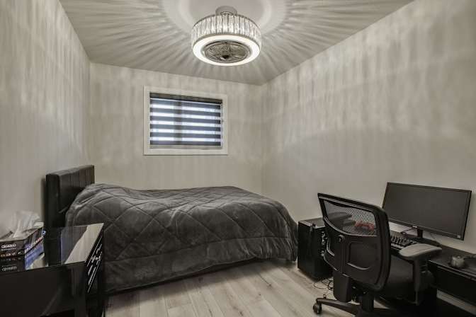Gina's room