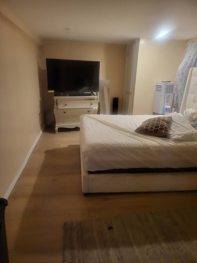 Arnaud's room