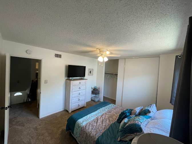 Deanna 's room