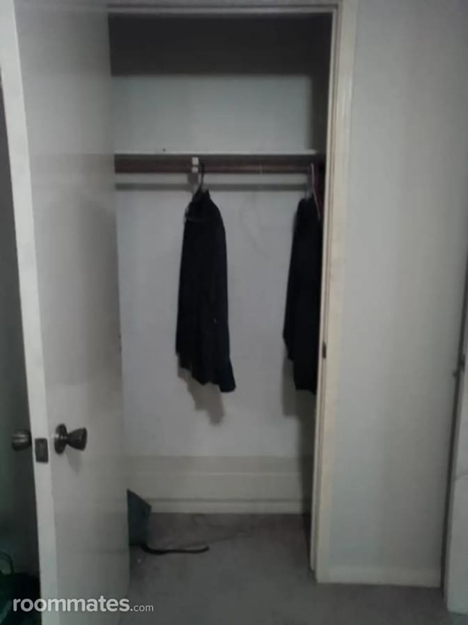 Jen's room