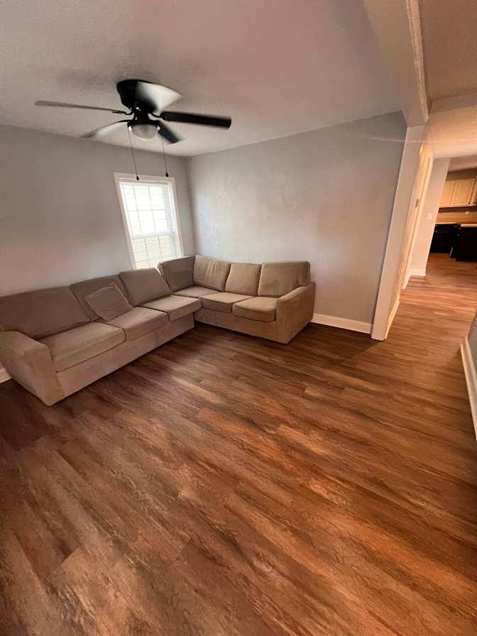 Jay/Nikki's room