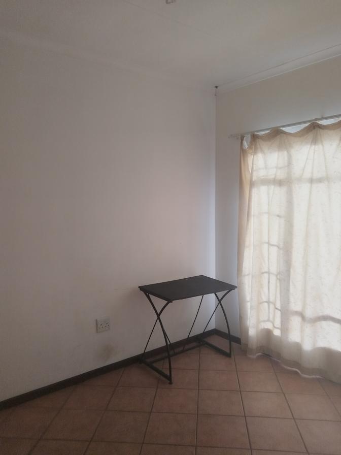 Tshidiso's room