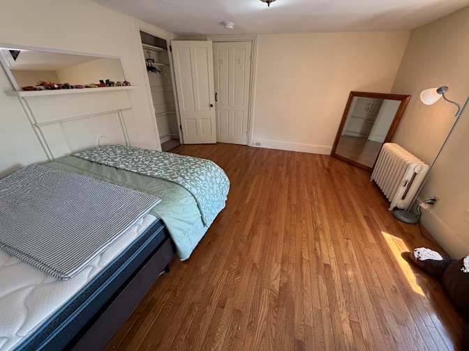 E.Levi's room