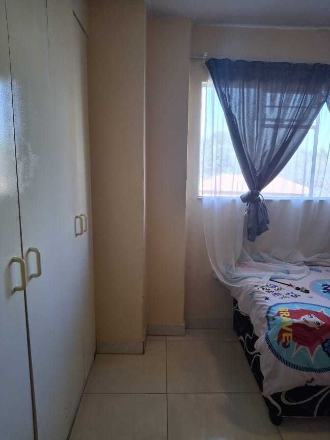 LIZEL-MARIE MICHELL HENDRIKS's room