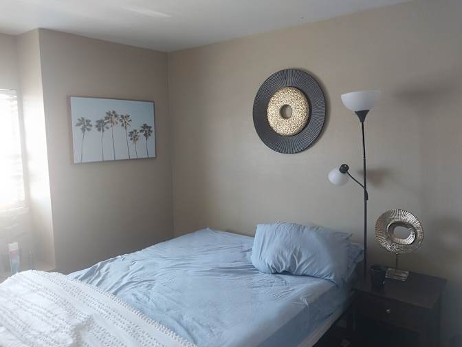 Perris ca's room