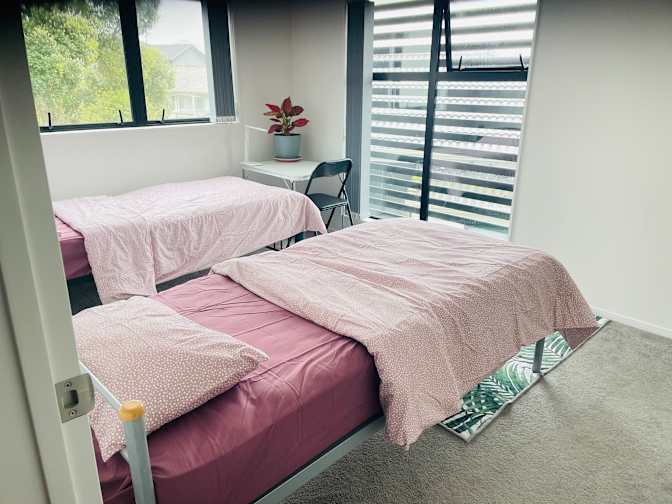 Ela's room