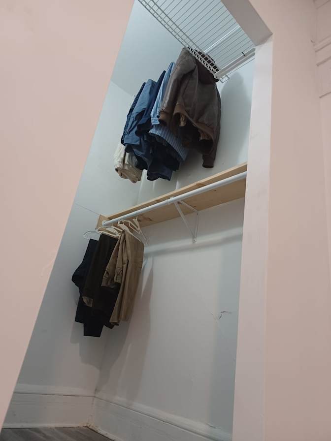 Ernesto's room