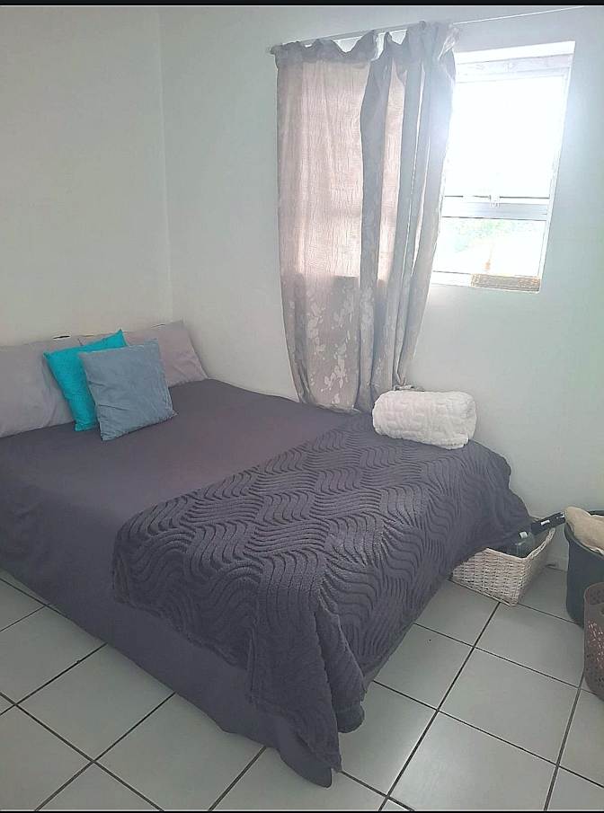 Frank lubadi's room