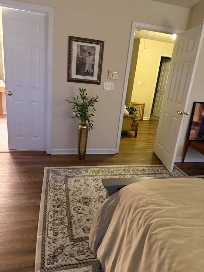 Millies Rental's room