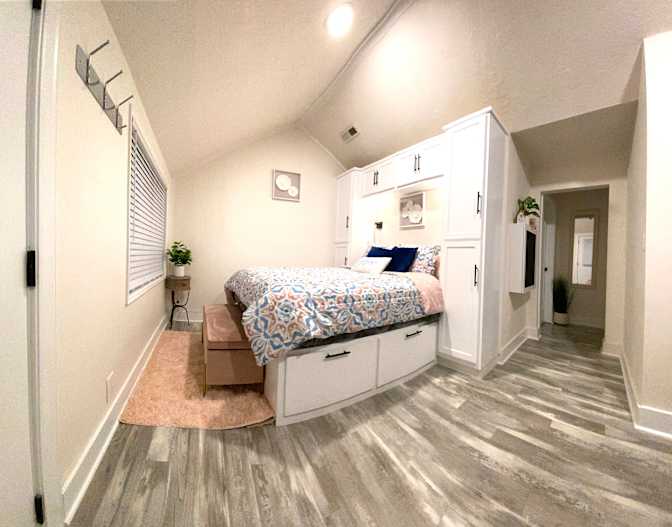 GiGi's room